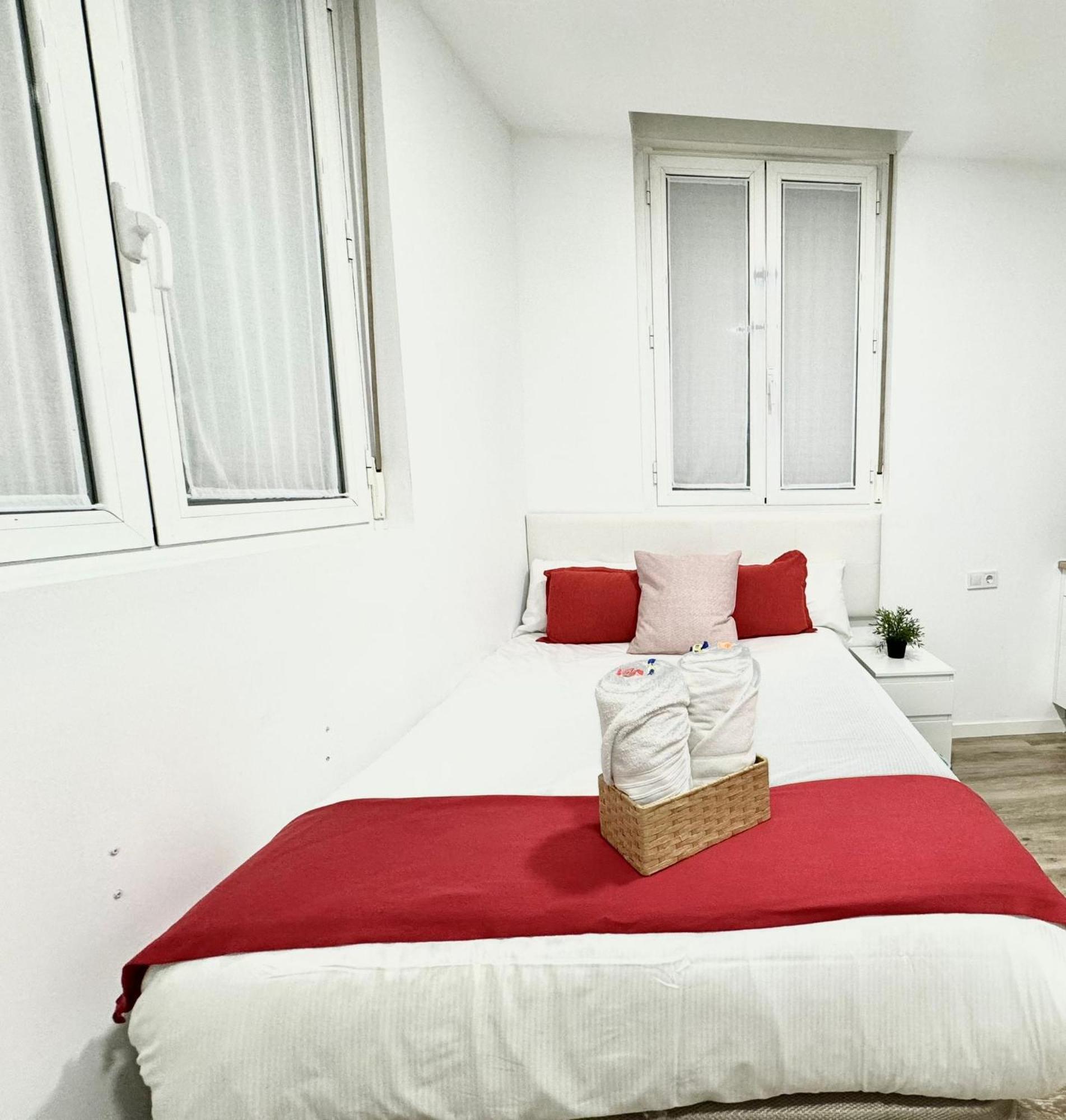 Apartamentos Madrid Connection - Universidad By Oshun Apartments Екстер'єр фото