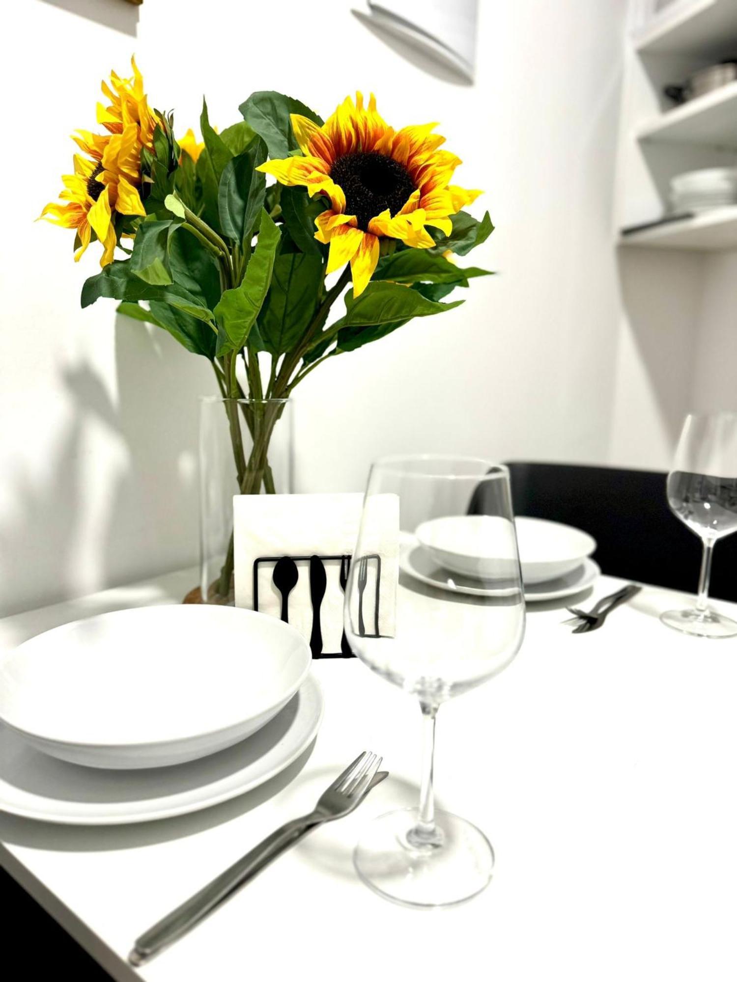 Apartamentos Madrid Connection - Universidad By Oshun Apartments Екстер'єр фото