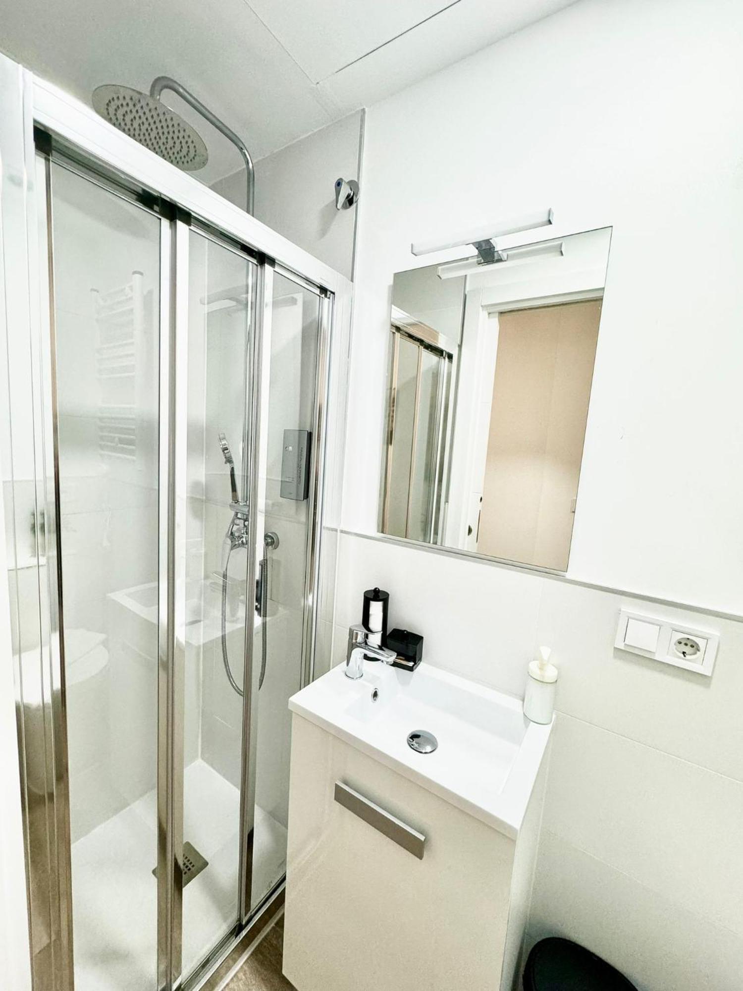 Apartamentos Madrid Connection - Universidad By Oshun Apartments Екстер'єр фото